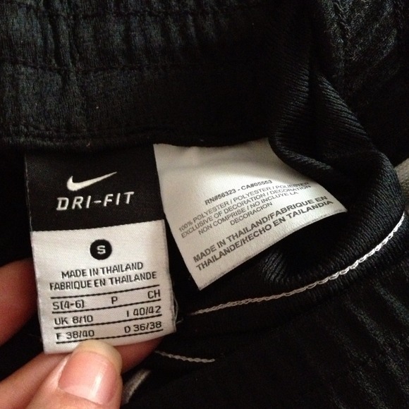 Nike crop pants - Picture 2 of 2