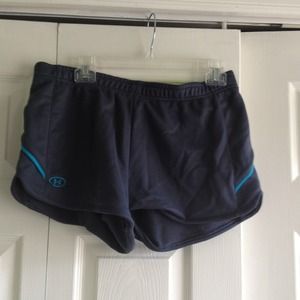 Under Armour semi fitted grey work out shorts L