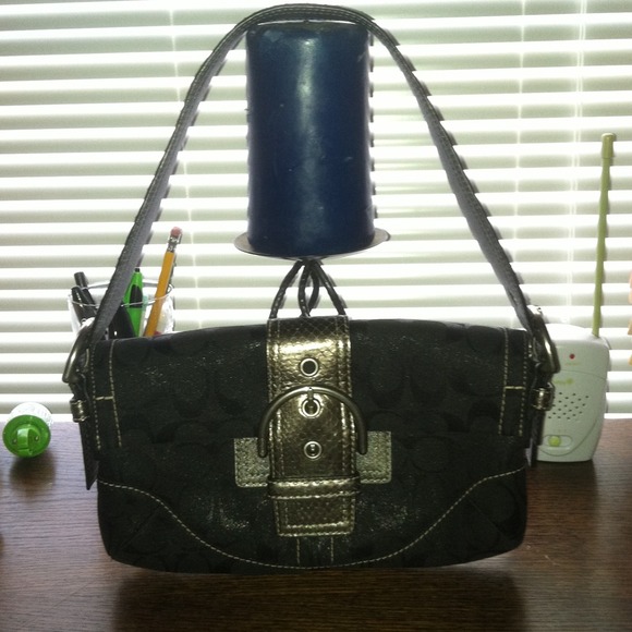 Authentic coach purse