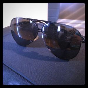 Gucci black aviator sunglasses