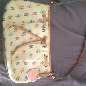 Dooney & Bourke