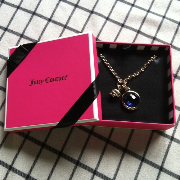 ⬇Reduced⬇Juicy Couture blue stone skull necklace