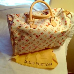 Louis Vuitton Handbag. Perfect for Spring*RESERVED