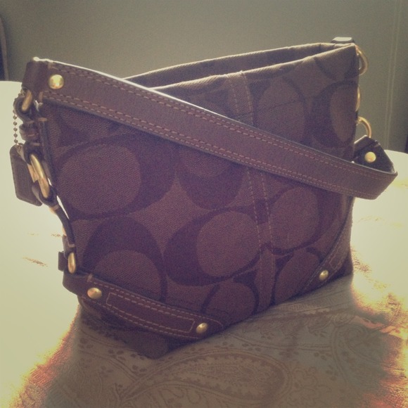 Super trendy AUTHENTIC COACH handbag