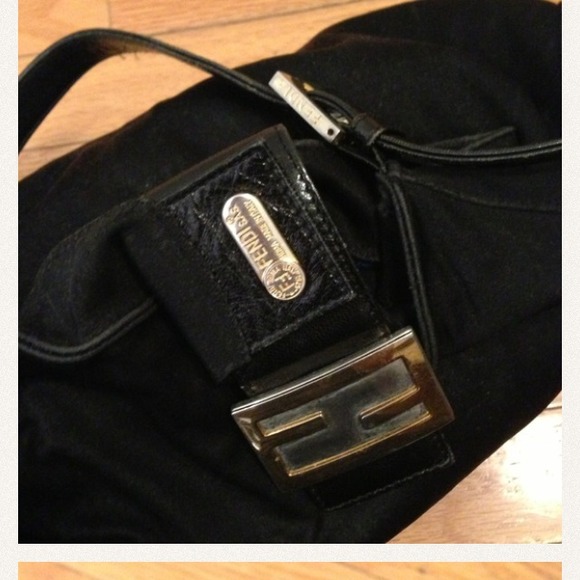 Fendi hobo bag Authentic SOLD SOLD SOLD - Picture 2 of 4