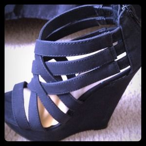 *Black Steve Madden Wedge Heels*