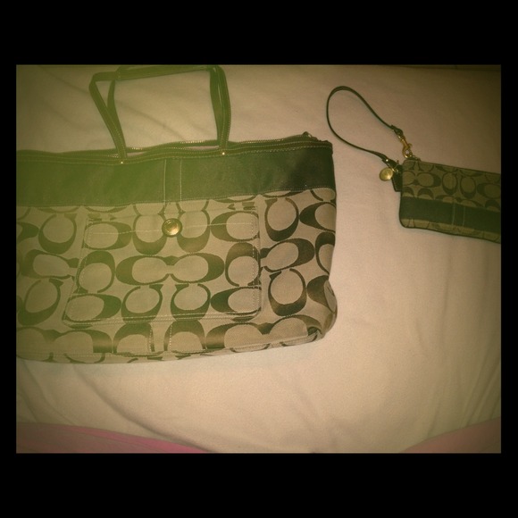 Authentic Coach bag - Picture 1 of 4