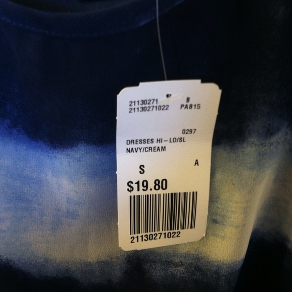 ❗Sold in bundle❗High low dress - Picture 2 of 4