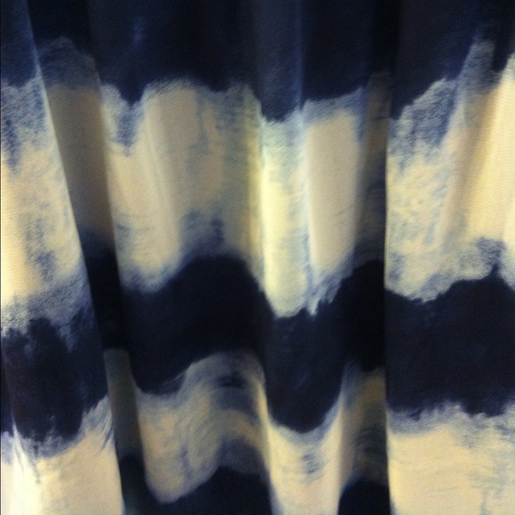 ❗Sold in bundle❗High low dress - Picture 3 of 4