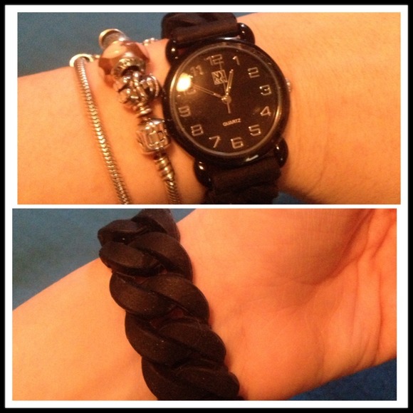 ✨Traded✨ NY&CO Accessories - Picture 4 of 4