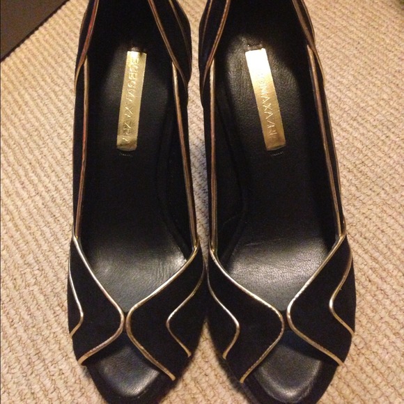 BCBG peep toe black heels - Picture 2 of 4