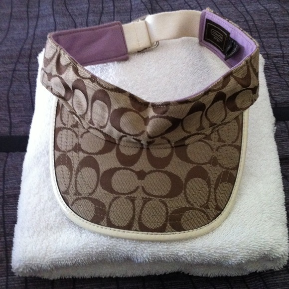 ******SOLD******Authentic Coach sun visor - Picture 1 of 2