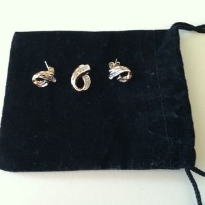 Reserved10k gold and diamond earrings w/ necklace
