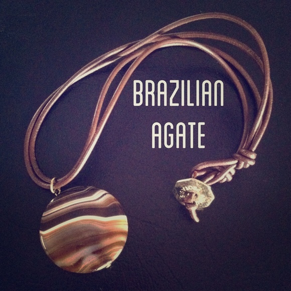 Leather strand with Brazilian banded agate pendant