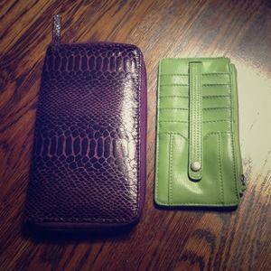 2 Wallets