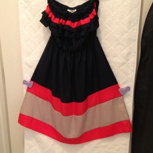 NEVER WORN color block tube dress with ruffles