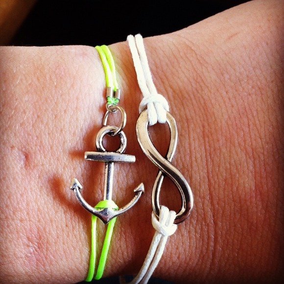 🎀⚓Charm bracelets⚓🎀