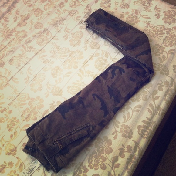 Zara Camouflage Trousers with Zips