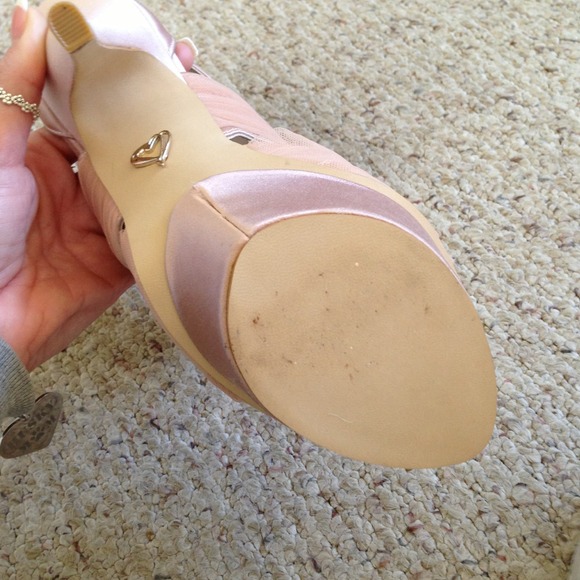 💢💢SOLD 💢💢Steve Madden heels - Picture 3 of 3