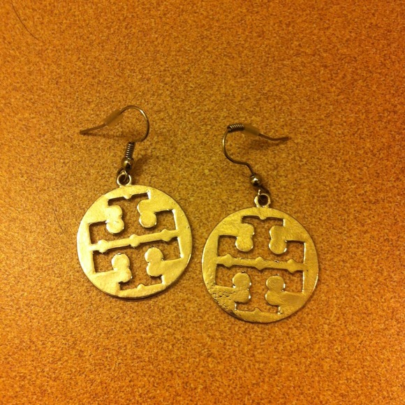 🎀Bundle🎀Tory burch earrings!