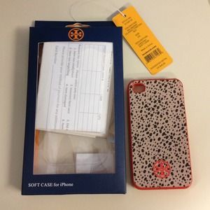 Tory Burch iphone 4/4s case Wildberrry/Cheetah NWT