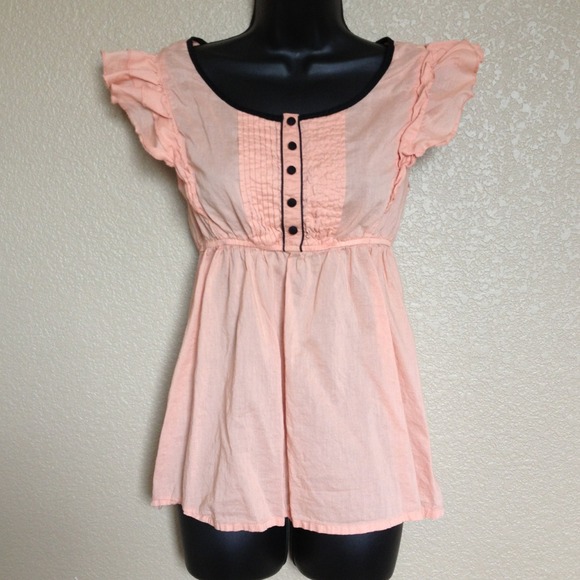 🚫SOLD🚫 Forever 21 Top