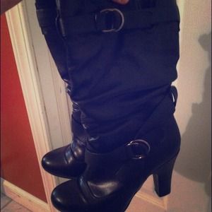 Slouchy black boots size 6