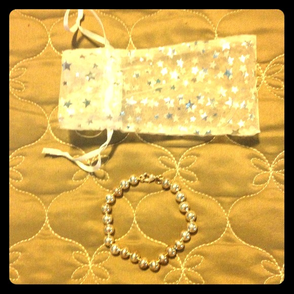 ⬇REDUCED PRICE⬇Authentic Sterling Silver Bracelet!