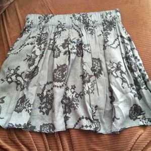 Lace print grey vs skirt