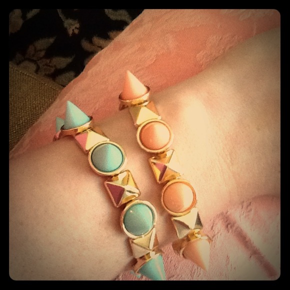 Arm candy bracelet🚫🚫sold🚫🚫