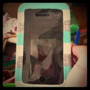 iPhone 4 wallet case.