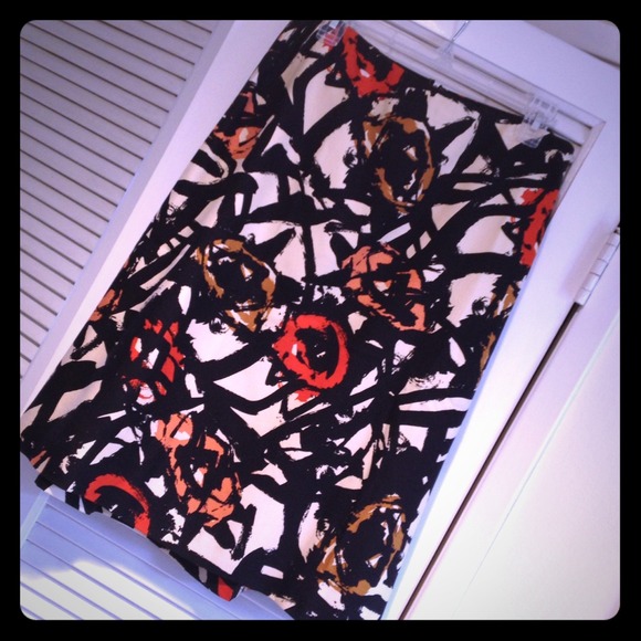 ---RESERVED-- Beautiful print skirt