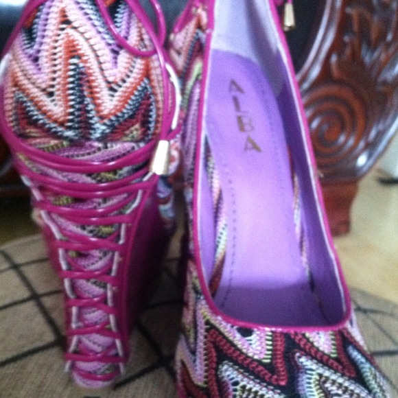❌Trade❌Purple wedges