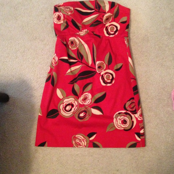 NY&C strapless red dress