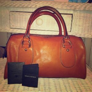 Banana Republic 100% top-grade leather bag