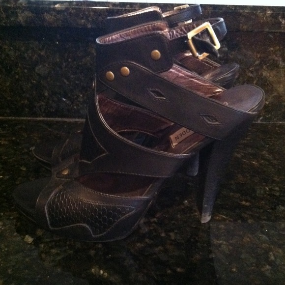 Steve Madden🚫sold - Picture 2 of 3