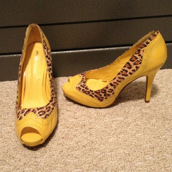 Leopard & yellow heels