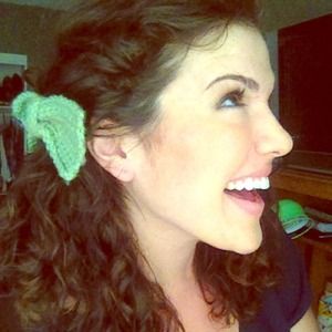 Green Bow hair clip