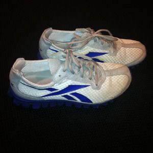 reebok sneakers🔴reduced