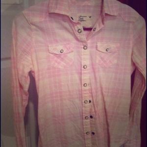 CUTE plaid pearl snap! Baby pink