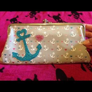 ON HOLD!!! Loungefly adorable women's wallet