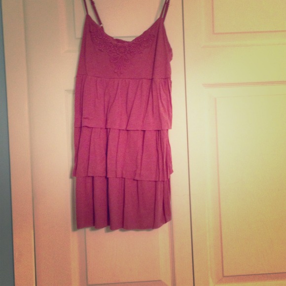 Ruffle layered tank top - Picture 1 of 2