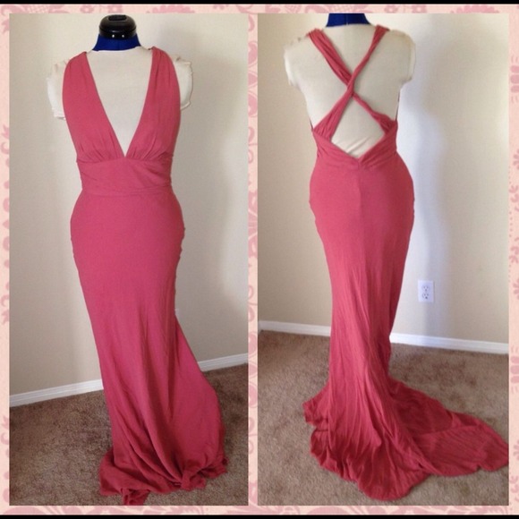 🎉HOST PICK 🎉 Nicole Miller Silk Gown Dress