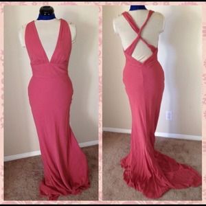 🎉HOST PICK 🎉 Nicole Miller Silk Gown Dress