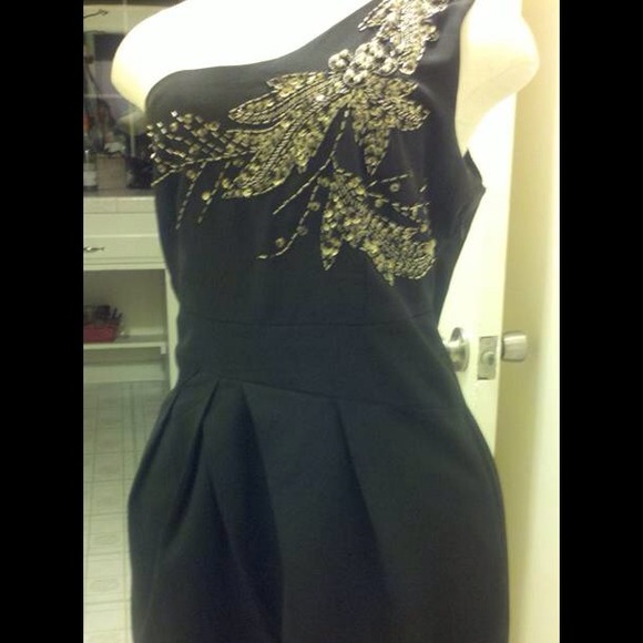 One shoulder sequins dress! - Picture 2 of 4