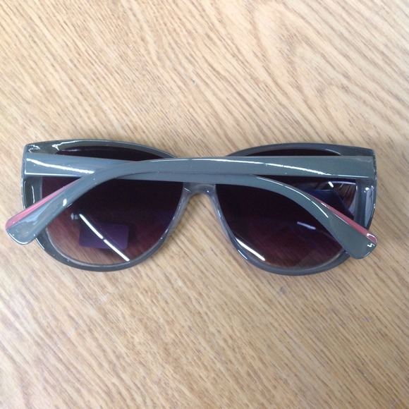 🌹SALE🌹Item 140/2. - Picture 4 of 4