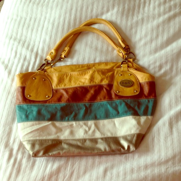 ❌Reserved❗❌D & G bag