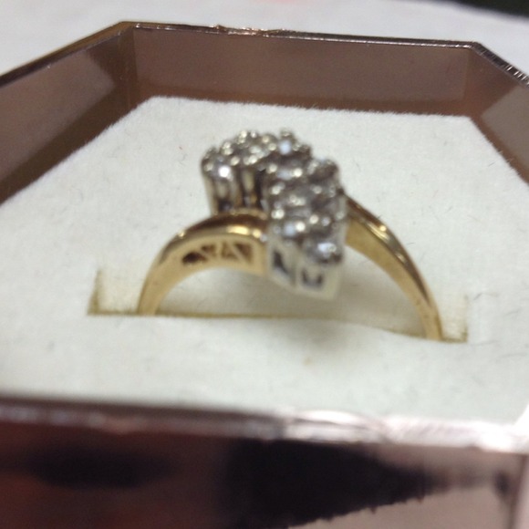 Diamond Cluster Ring - Picture 2 of 2