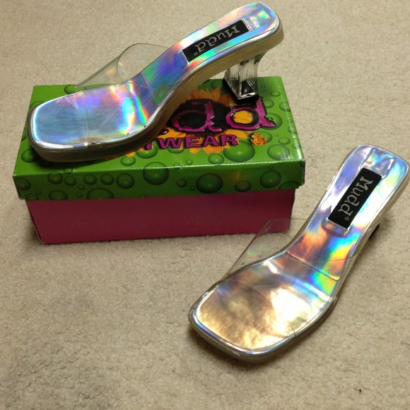 ⛔RESERVED⛔Mudd clear heels in box