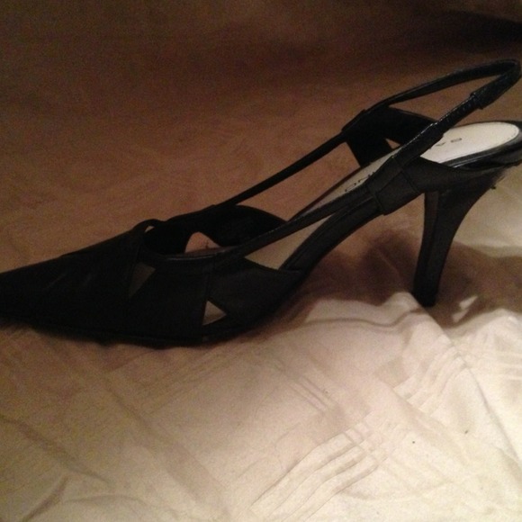 Bandolino Sling backs-Navy - Picture 4 of 4